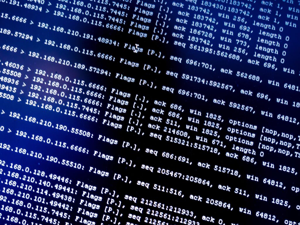 Cybersecurity Regularien und Normen  RED, CRA und NIS2